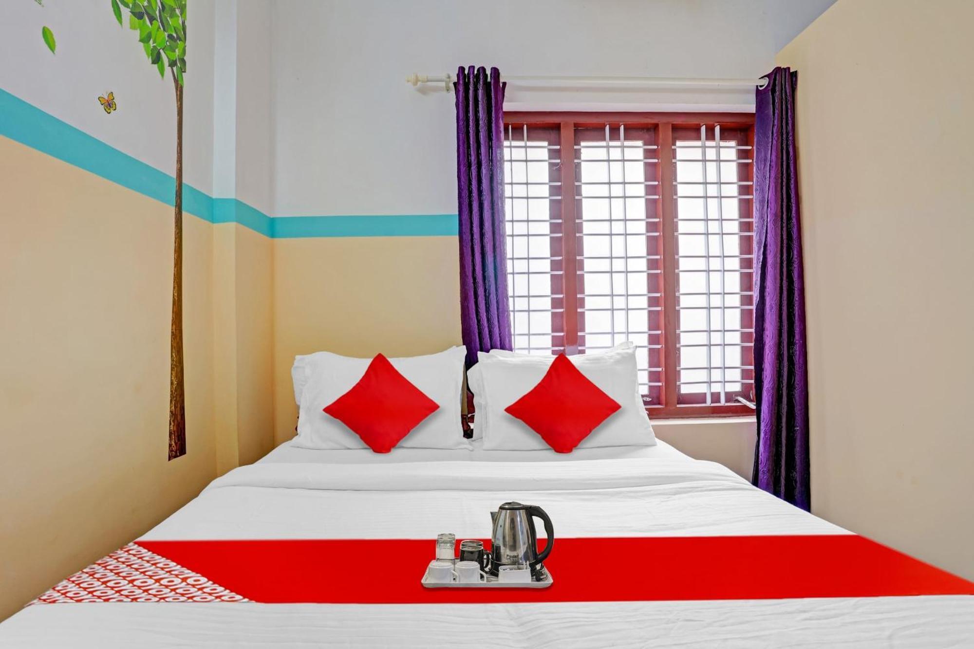 Spot On The New View Regency Hotel Thiruvananthapuram Exterior photo